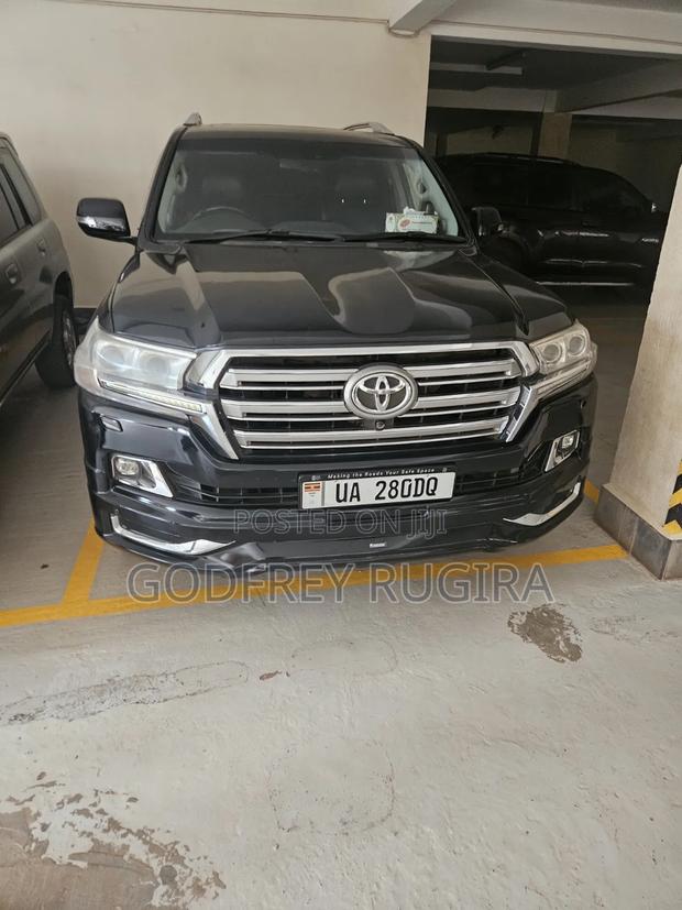 Toyota Land Cruiser 2013 Black