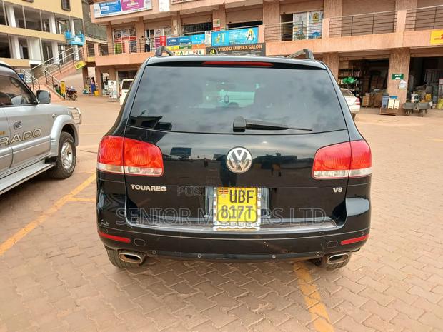 Volkswagen Touareg 2011 Black