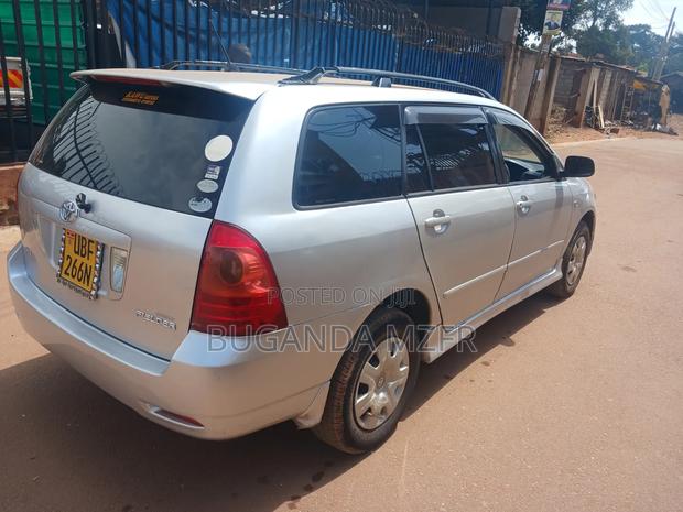 Toyota Corolla Fielder 2005 Silver