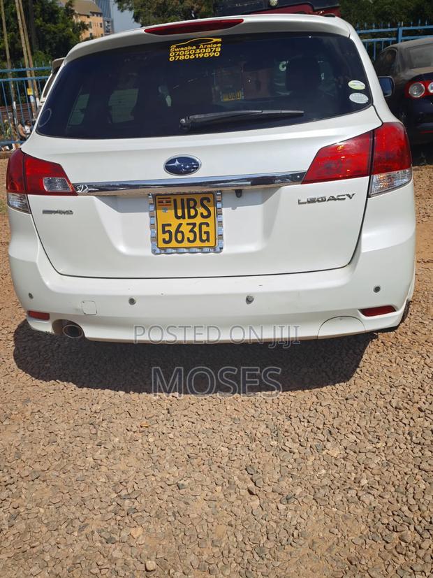 Subaru Legacy 2011 White