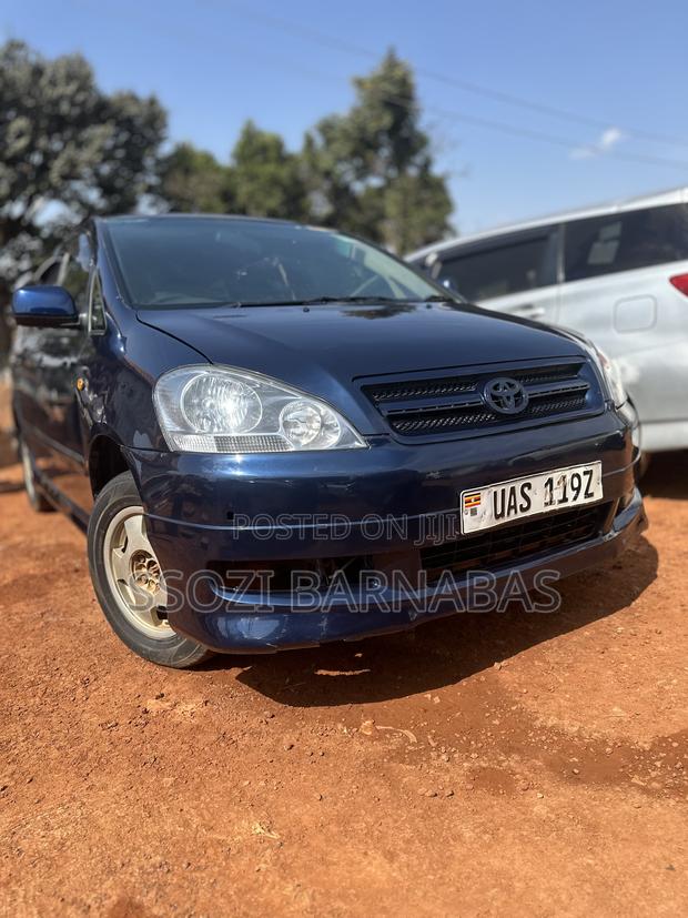 Toyota Picnic 2.0 FWD 2003 Blue