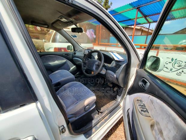 Toyota Raum 1.5 AWD 1999 White