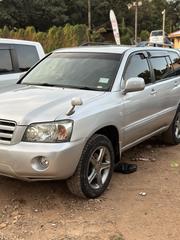 Toyota Kluger 2006 Silver for sale