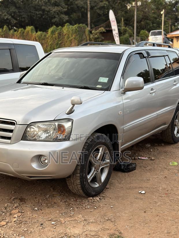 Toyota Kluger 2006 Silver