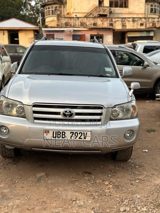 Toyota Kluger 2006 Silver