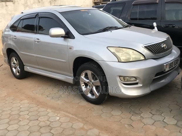 Toyota Harrier 2009 Silver