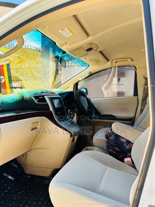 Toyota Alphard 2009 White