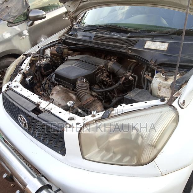 Toyota RAV4 Automatic 2004 White