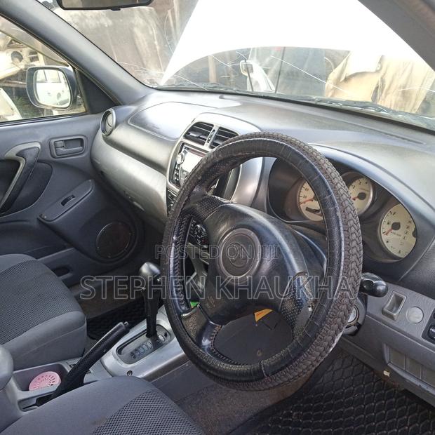 Toyota RAV4 Automatic 2004 White