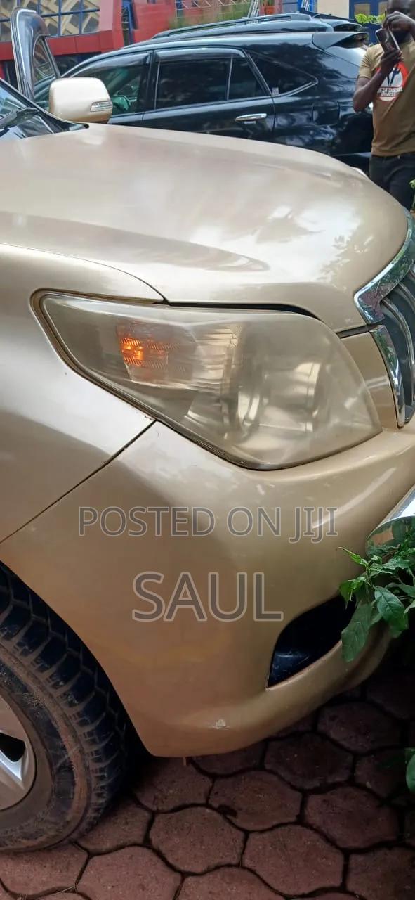 Toyota Land Cruiser Prado 2011 Gold