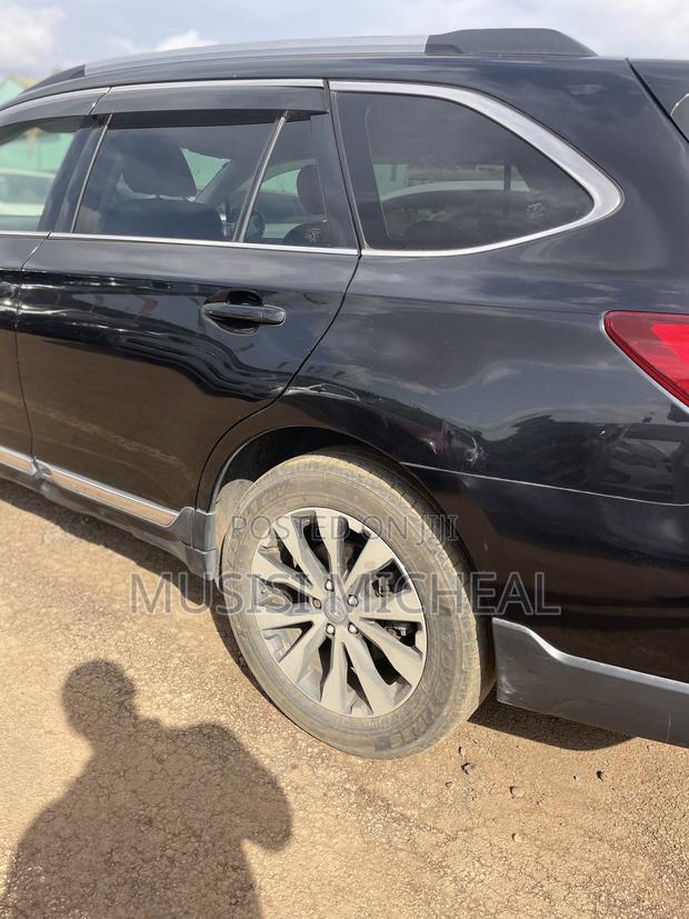 Subaru Outback 2.5i 4dr Wagon AWD (2.5L 4cyl CVT) 2015 Black