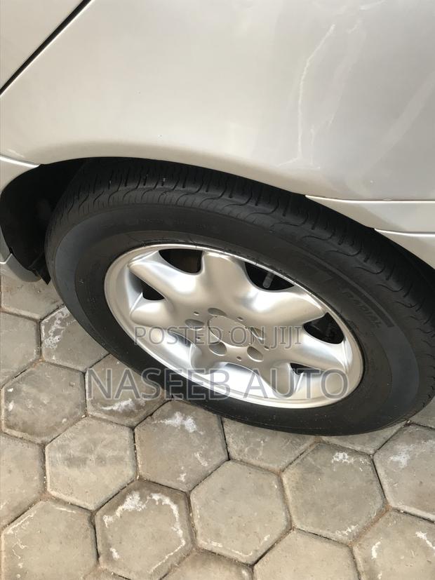 Mercedes-Benz C200 2010 Silver