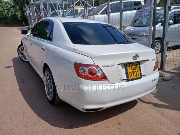 Toyota Mark X 2009 White