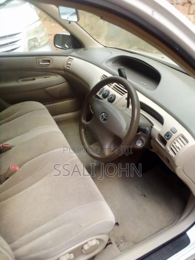 Toyota Vista 2003 White
