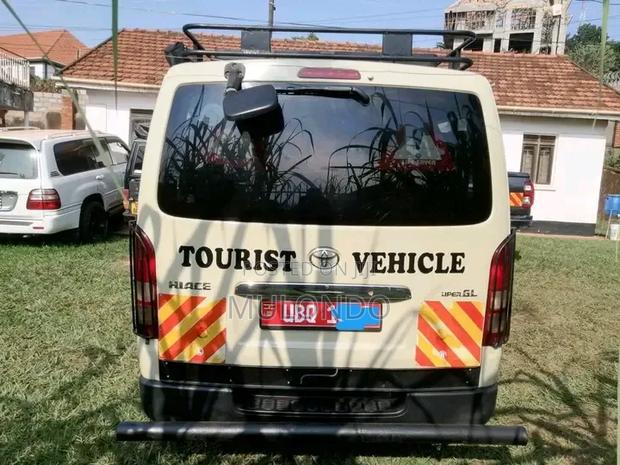 Toyota Urban Cruiser 2013