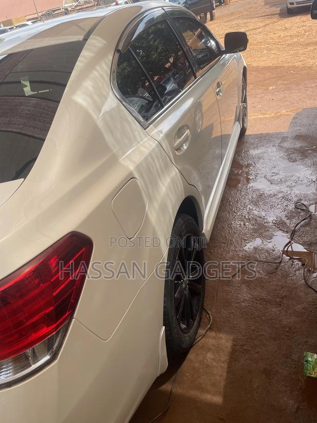 Subaru Legacy 2014 White