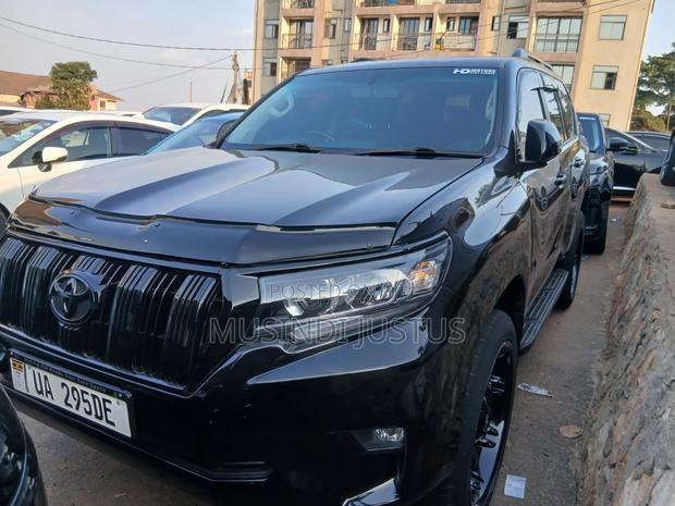 Toyota Land Cruiser Prado 2017 Black