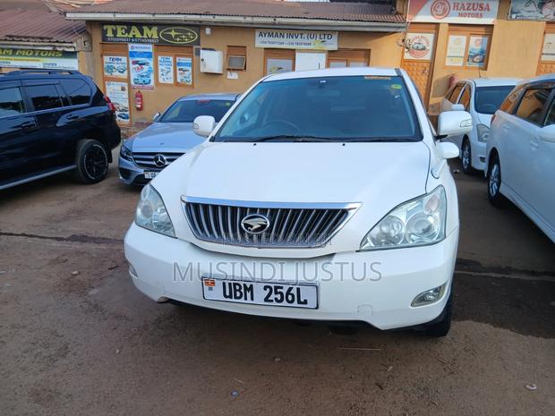 Toyota Harrier 2010 White