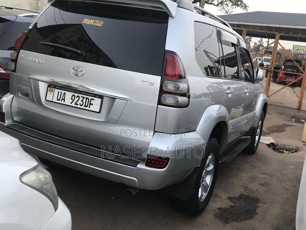 Toyota Land Cruiser Prado 2009 Silver
