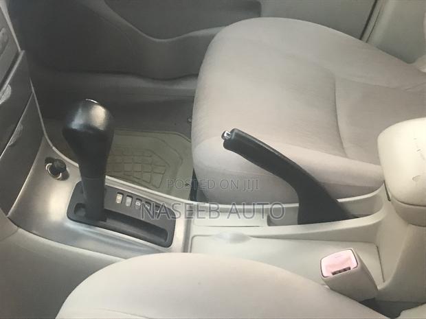 Toyota Corolla RunX 2006 Silver