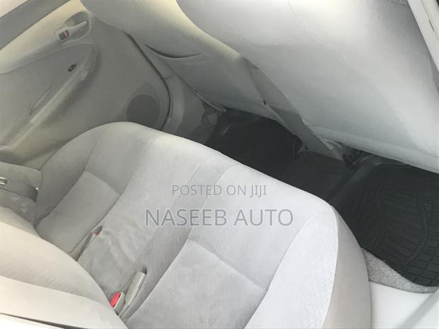 Toyota Axio 2009 Silver