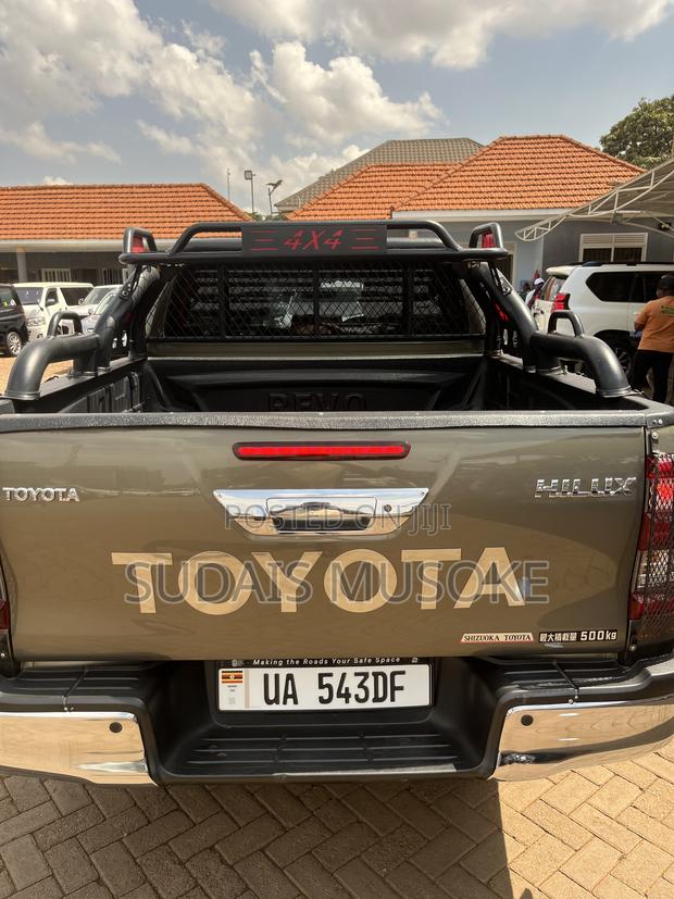 Toyota Hilux 2.4 Diesel 2020 Gray
