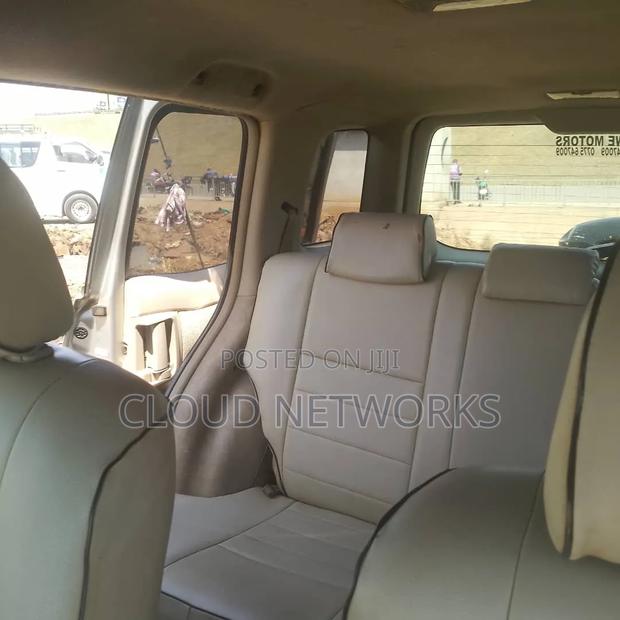 Toyota Raum 2007 Gold