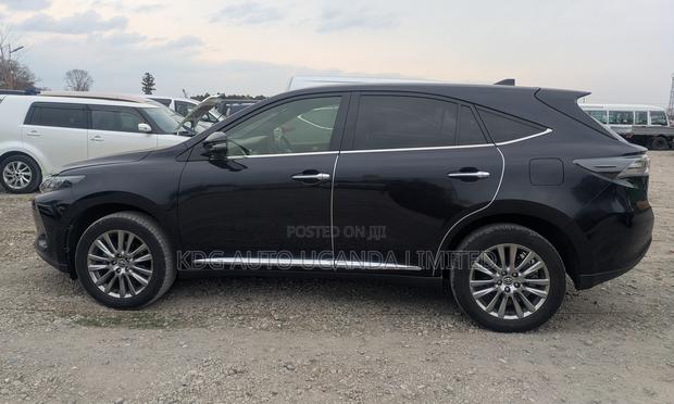 Toyota Harrier 2017 Black