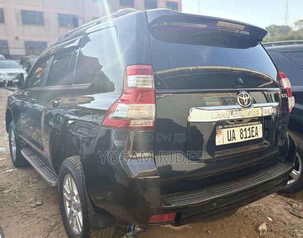 Toyota Land Cruiser Prado 2.8 D-4D 2015 Black