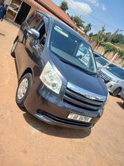 Toyota Noah 2010 Gray for sale