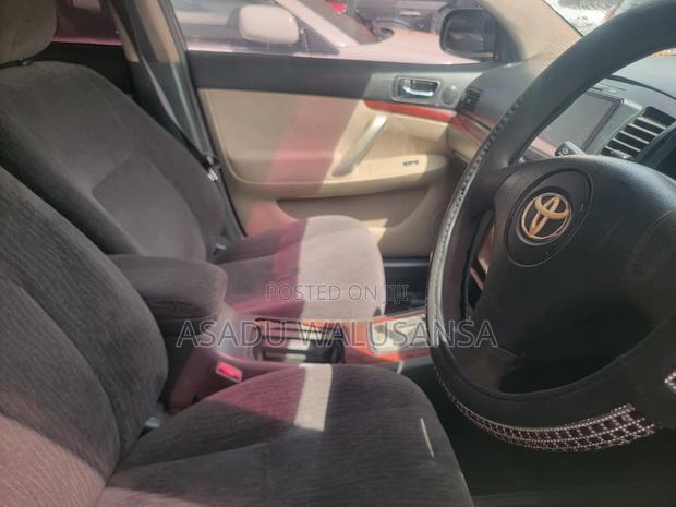 Toyota Premio 2004 Silver