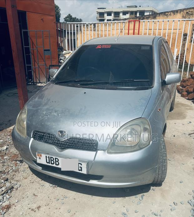 Toyota Vitz 1.3 FWD 5dr 2005 Silver