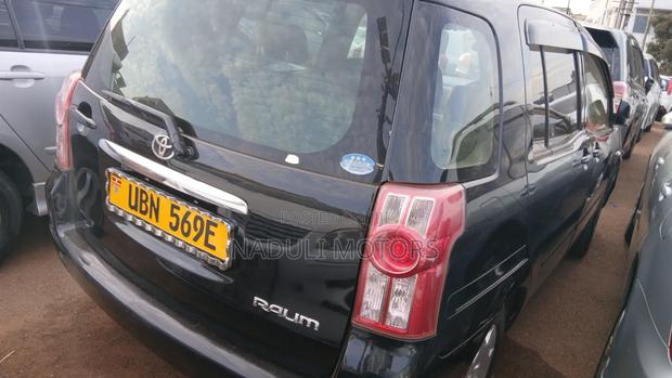 Toyota Raum 2008 Gray