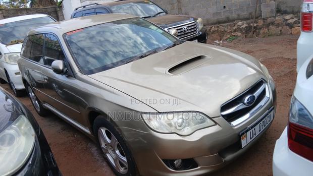 Subaru Legacy 2010 Gold