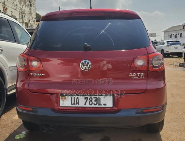 Volkswagen Tiguan 2012 Red