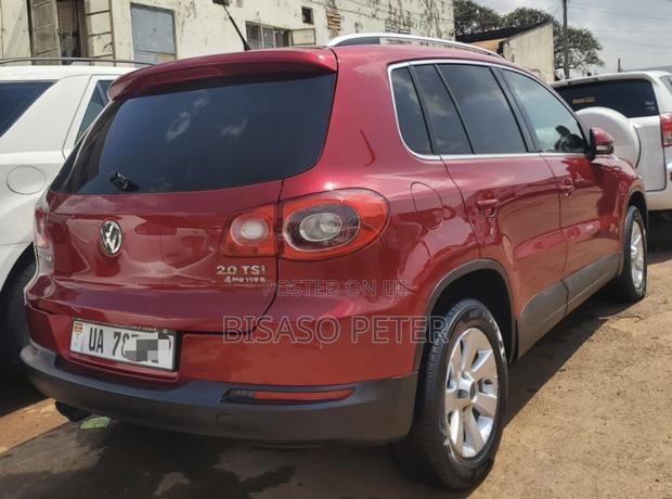 Volkswagen Tiguan 2012 Red