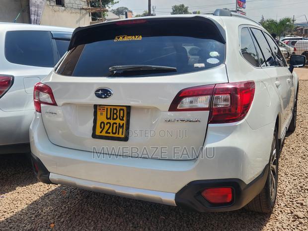 Subaru Outback 2016 White