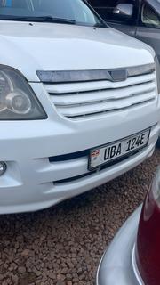 Toyota Noah 2005 White for sale