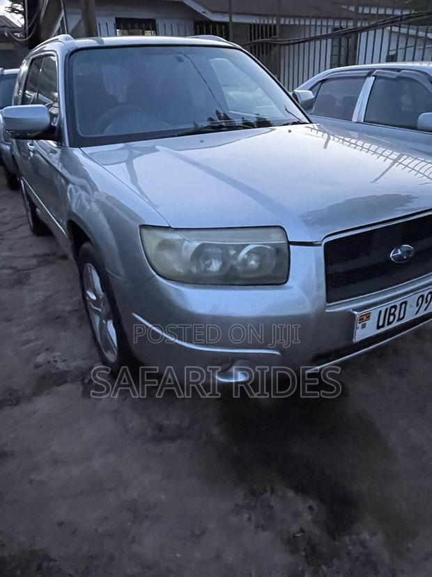 Subaru Forester 2005 Gray