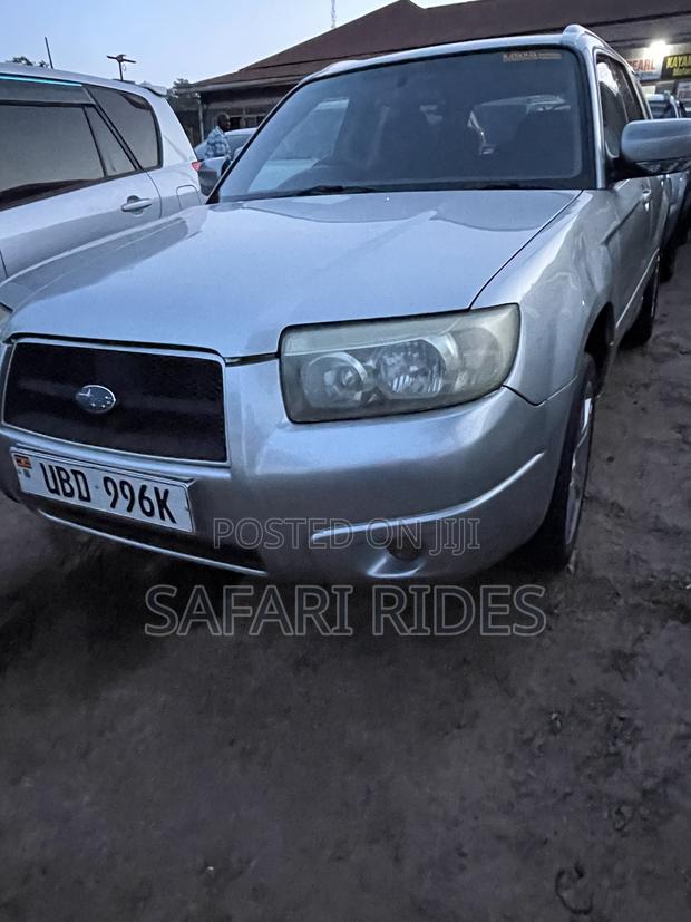 Subaru Forester 2005 Gray