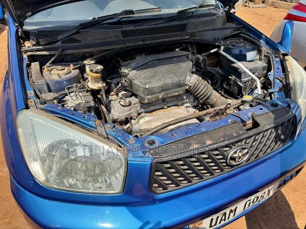 Toyota RAV4 Automatic 2000 Blue