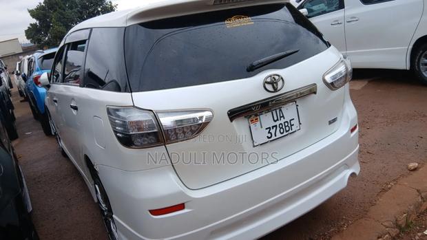 Toyota Wish 2017 White