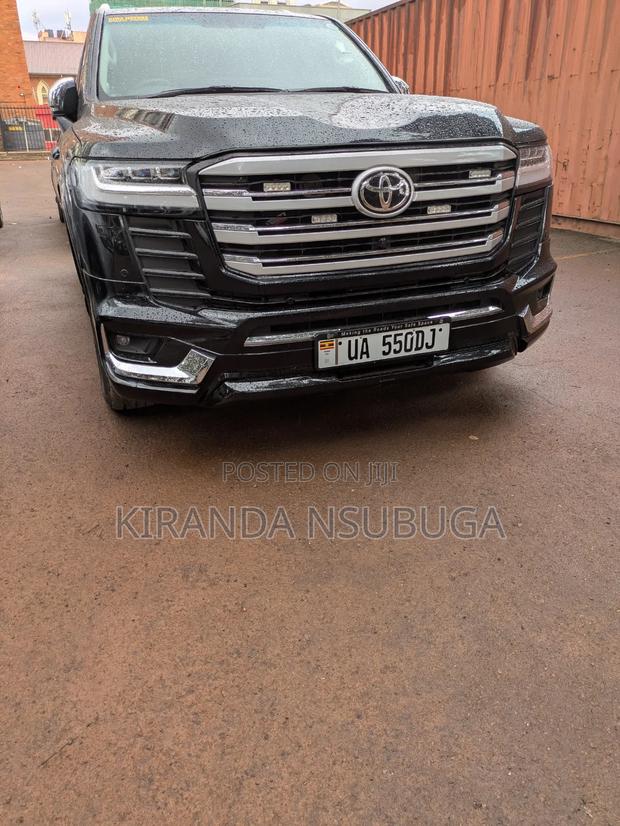 Toyota Land Cruiser Prado 2010 Black
