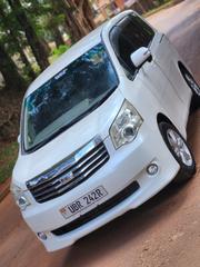 Toyota Noah 2.0 143hp FWD (8 Seater) 2012 White for sale