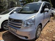 Toyota Noah 2009 Silver for sale
