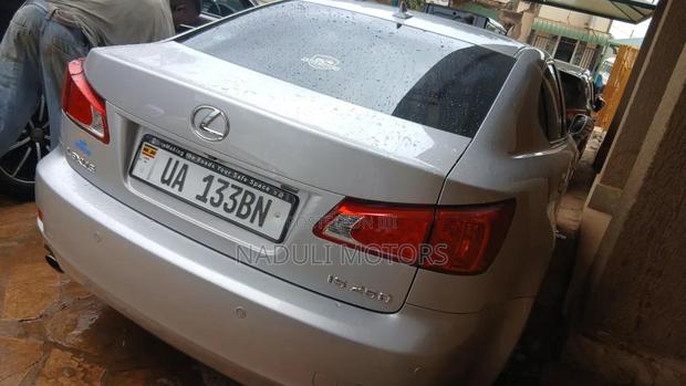 Lexus IS 2015 Silver