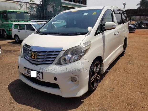 Toyota Alphard 2.4 Petrol FWD 2011 Pearl