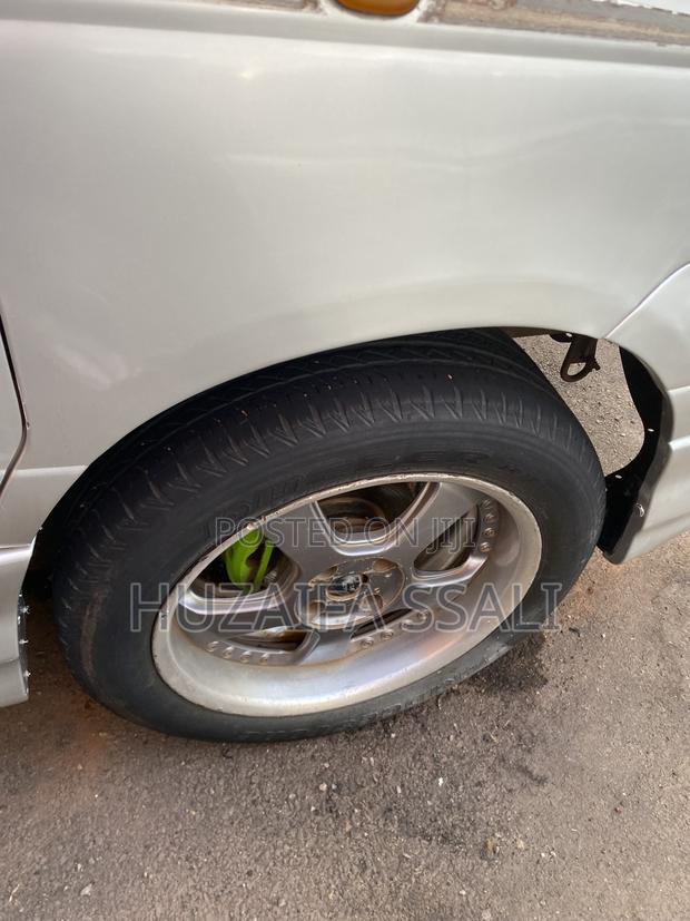 Toyota Noah 2007 Silver