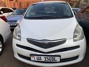 Toyota Ractis 2011 White for sale