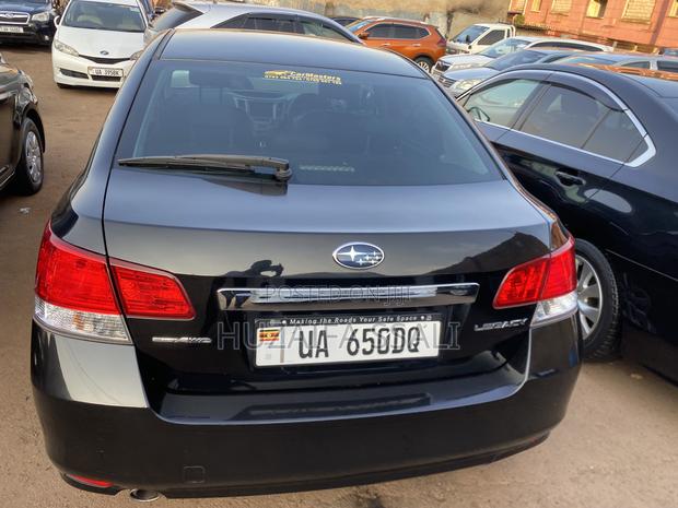Subaru Legacy 2010 Black